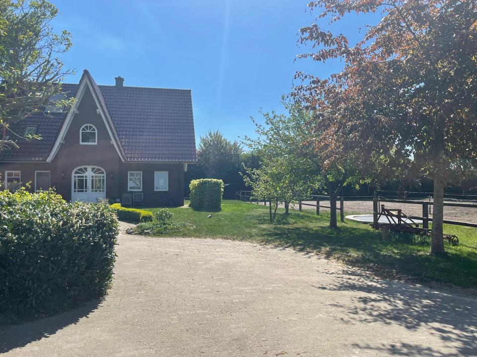 Thumbnail-Idyllische Hofanlage mit Pferdeboxen am Ortsrand von Wardenburg