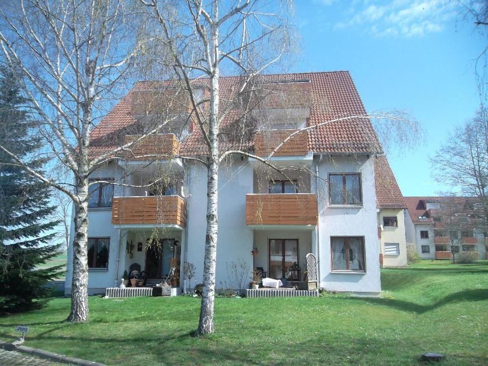 Thumbnail-Wohnen im Grünen mit Terrasse – großzügige 3-Raumwohnung in ruhiger Lage von Niederlungwitz!