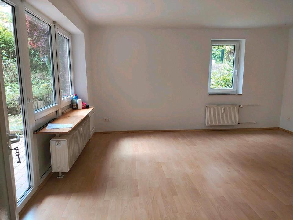 Thumbnail-Frisch renovierte helle Erdgeschosswohnung