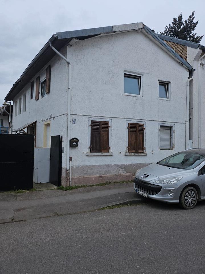 Thumbnail-Großes Sanierungsobjekt mit > 200 m² Potenzial – 5 WE möglich