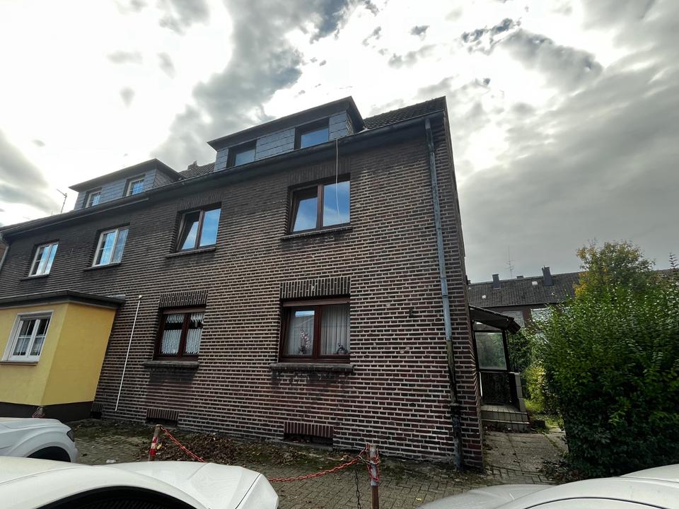 Thumbnail-von Privat - Mehrfamilienhaus - auch als Einfamilienhaus nutzbar