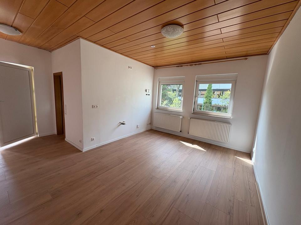 Thumbnail-Helle, renovierte Ein-Zimmer-Wohnung