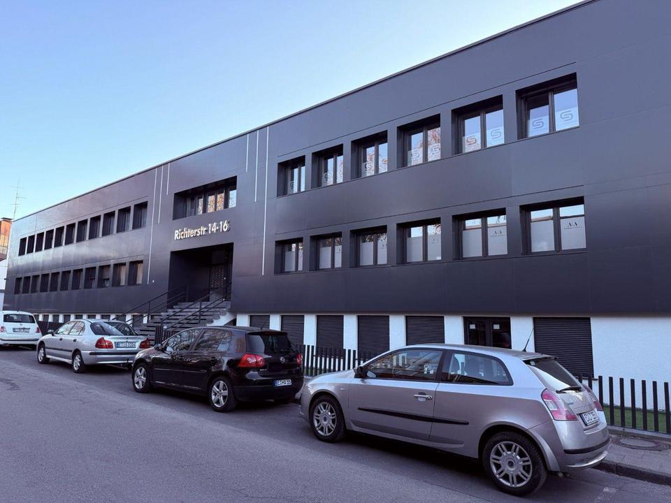 Thumbnail-Modernes Büro mit 261m² in Essen - Frisch saniert im Luxusgebäude