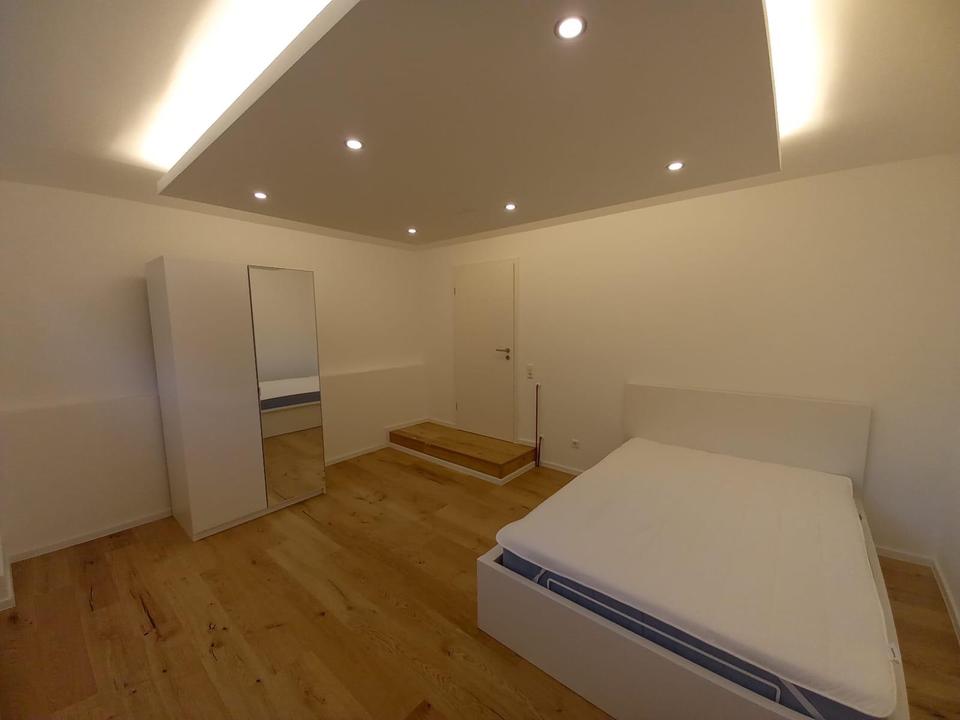 Thumbnail-Großes helles möbliertes WG-Zimmer in Stuttgart West Zentrale Lag