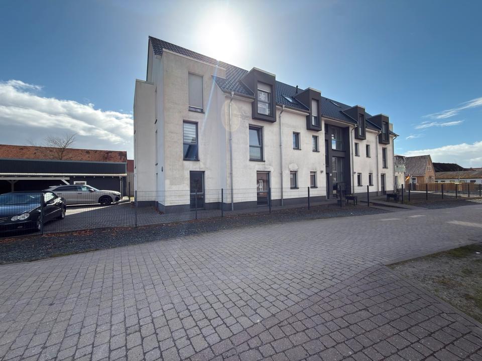 Thumbnail-Lichtdurchflutete 4-Zi. Whg. mit Terrasse und Garten im Zentrum