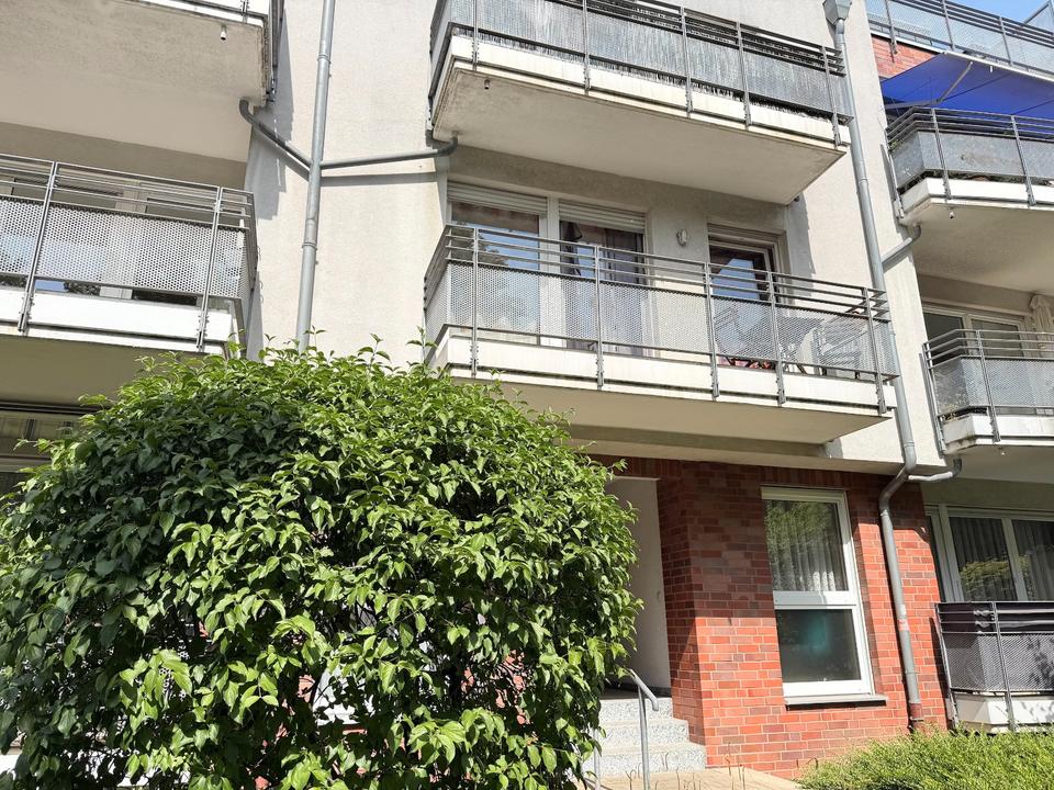 Thumbnail-Helle 2-Zimmer-Wohnung in Grafenberg mit Balkon und TG-von Privat