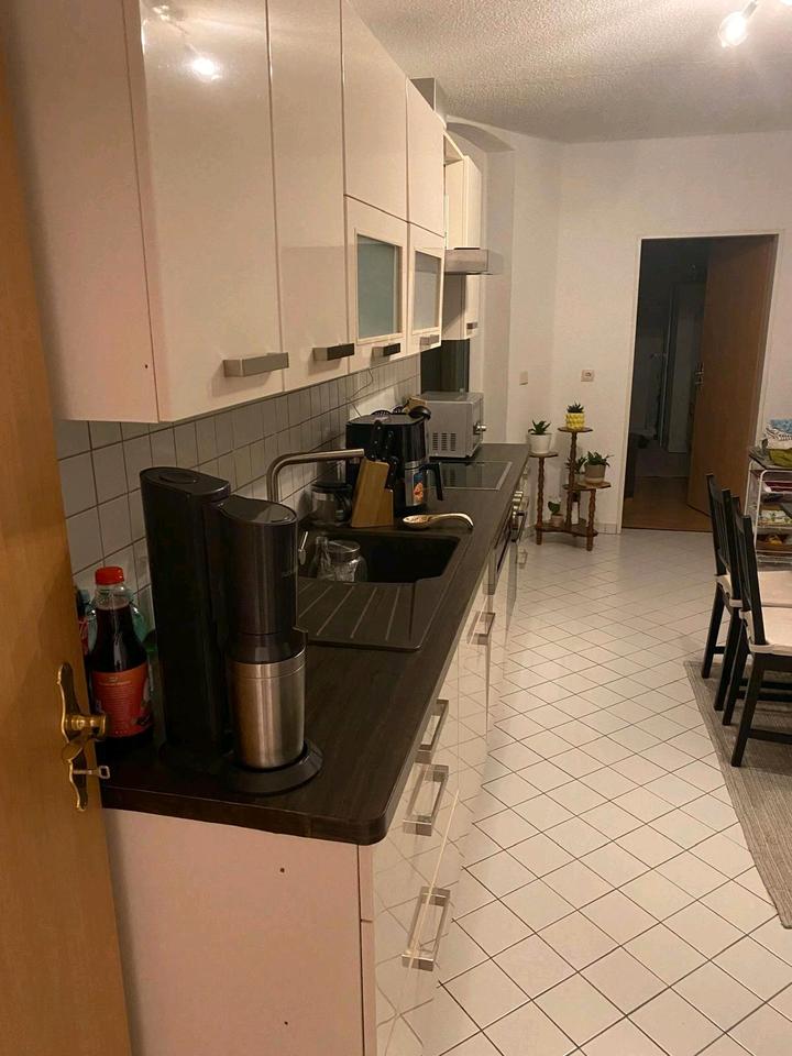 Thumbnail-3- Raum Wohnung