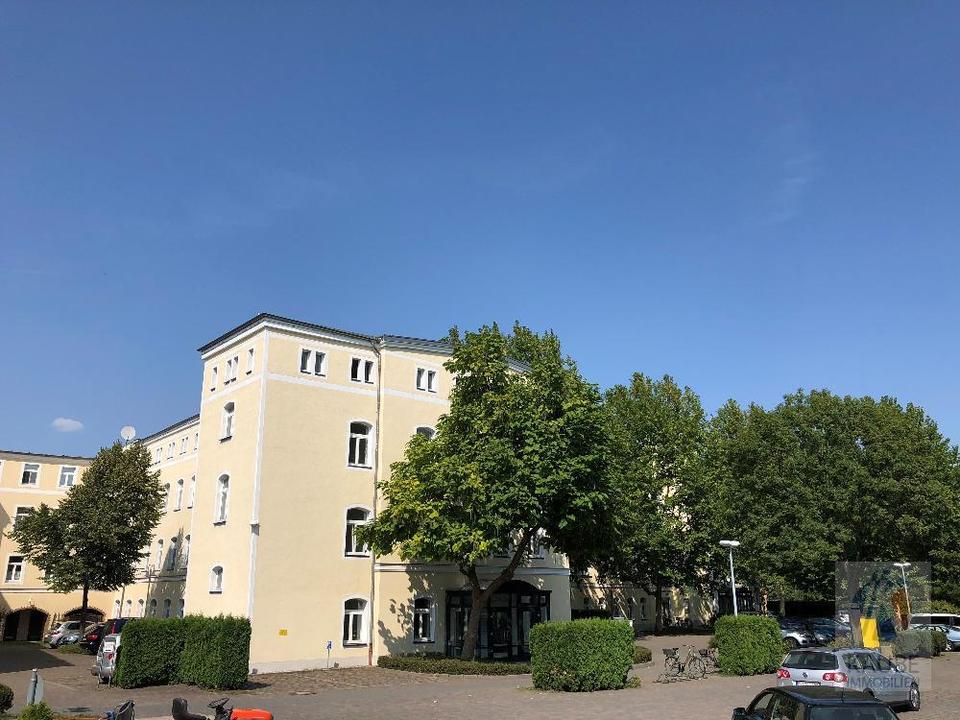 Thumbnail-FAMILIEN AUFGEPASST!!! Schöne & geräumige 3-R-Wohnung im Ärztehaus zu vermieten