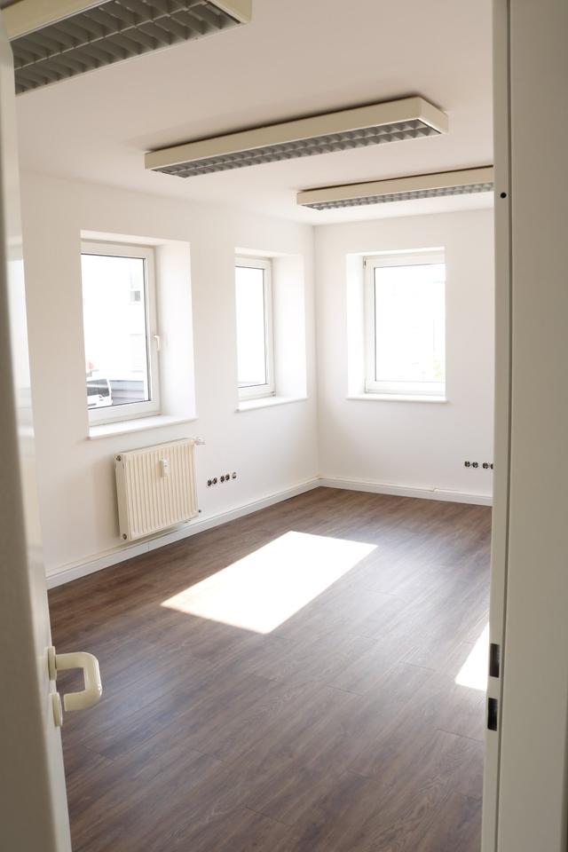 Thumbnail-Büro Eckbüro Gewerberaum Arbeitsplatz Coworkingspace