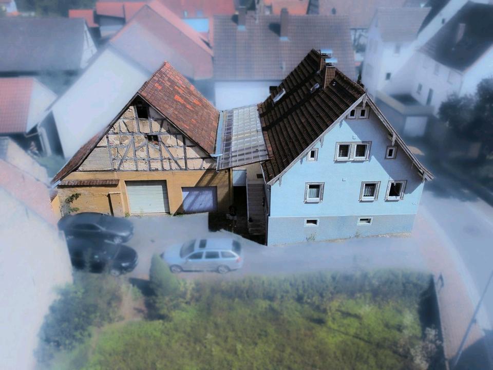Thumbnail-Einfamilienhaus, großes Grundstück mit Potenzial in Oberlauda