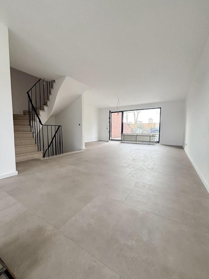 Thumbnail-Saniertes Einfamilienhaus mit Garten & Garage in Pulheim