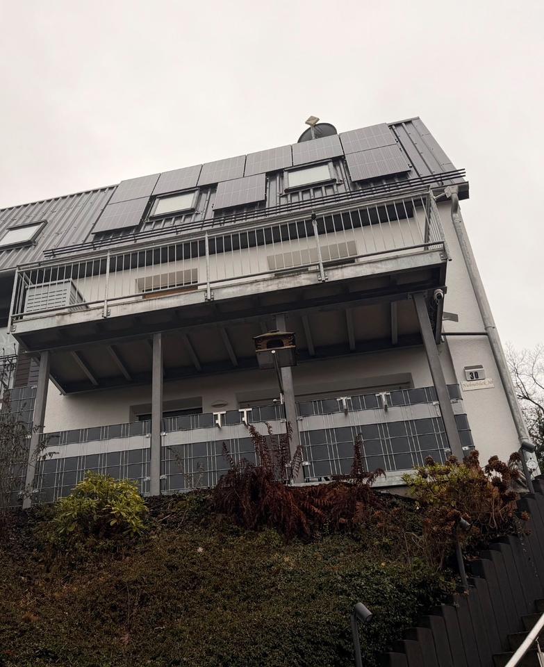 Thumbnail-Doppelhaushälfte mit wei Wohneinheiten zu verkaufen