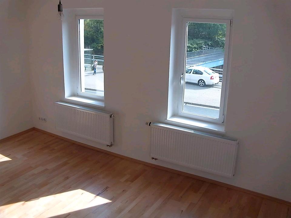 Thumbnail-Zwei separate Zweiraumwohnungen zusammen zu vermieten