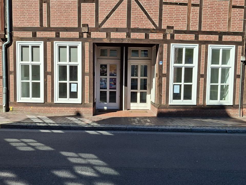 Thumbnail-LadengeschäftBüroKiosk zu vermieten