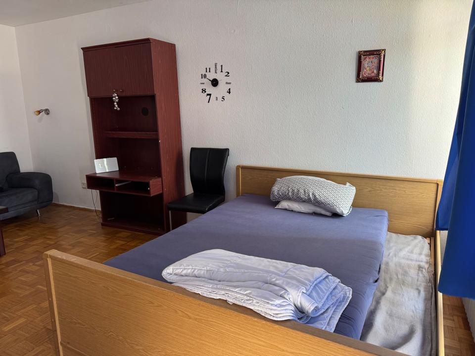 Thumbnail-Eine komplett private Wohnung steht ab sofort bis zum 24. Mai 202