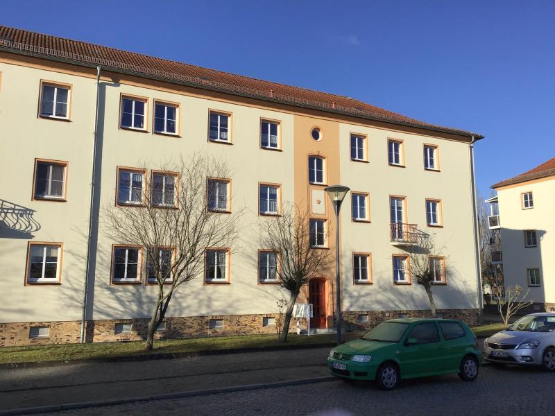 Thumbnail-2 Raum-Wohnung mit Balkon - Glasmacherstr, 03238 Finsterwalde