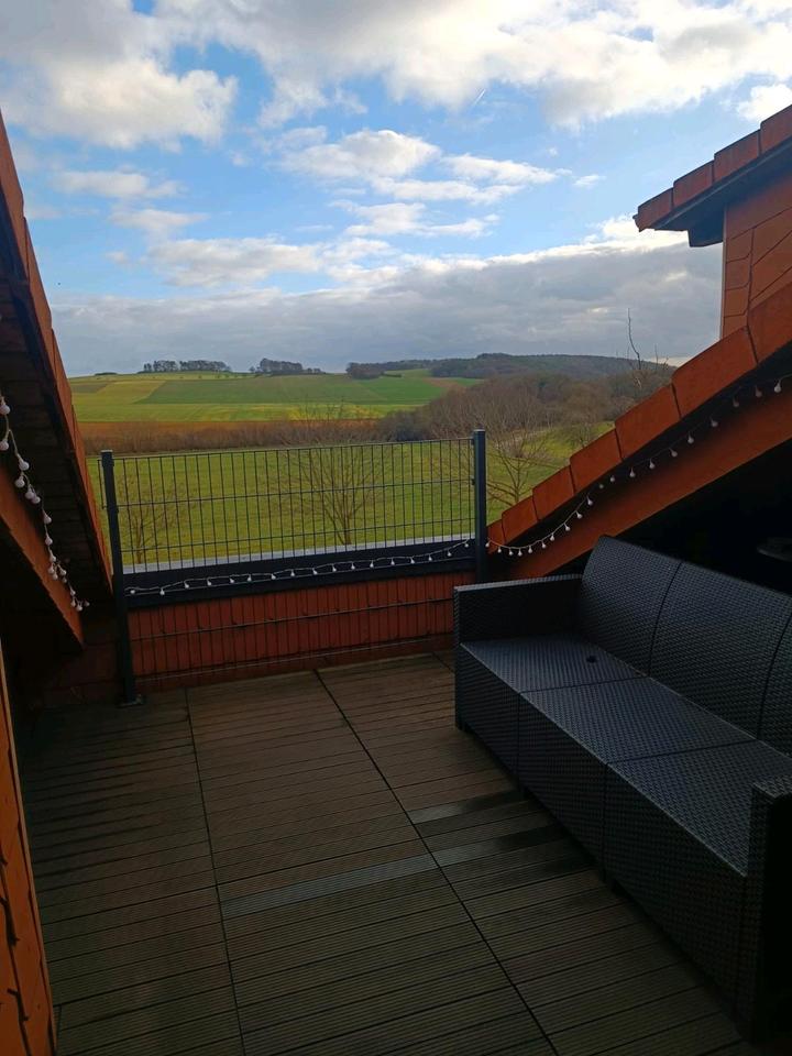 Thumbnail-Freundliche 2-Raum-Wohnung mit EBK und Dachterasse in Odershausen