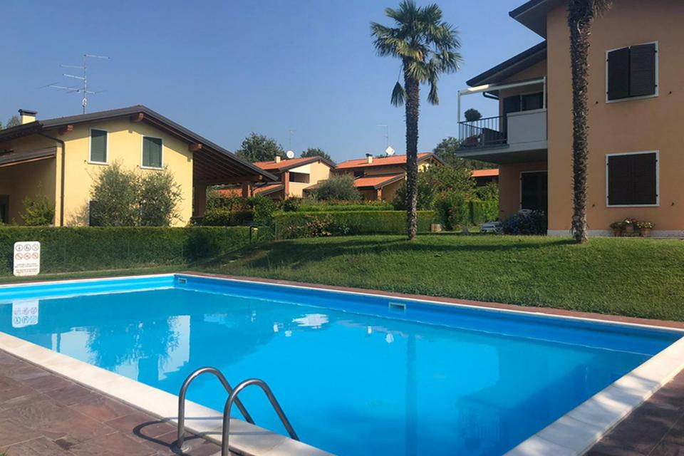 Thumbnail-Ferienwohnung Lazise, Gardasee, 2 Terrassen, Pool, zentrumsnah