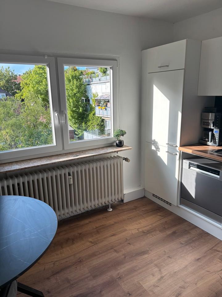 Thumbnail-Dachgeschosswohnung im beliebtem AOK-Viertel