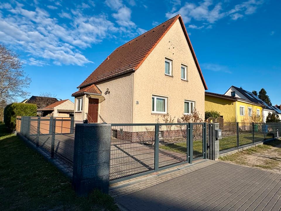 Thumbnail-Charmantes Einfamilienhaus mit großem Garten-Teilung möglich!