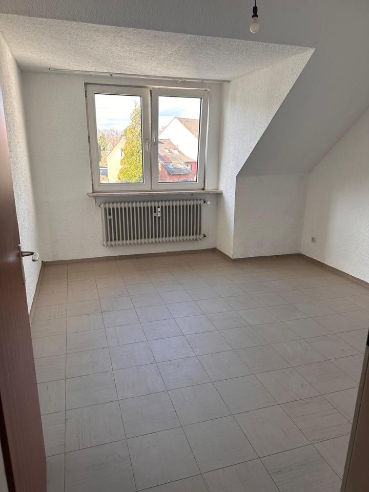 Thumbnail-Einzelzimmer 15QM, mit WG Küche und Badezimmer