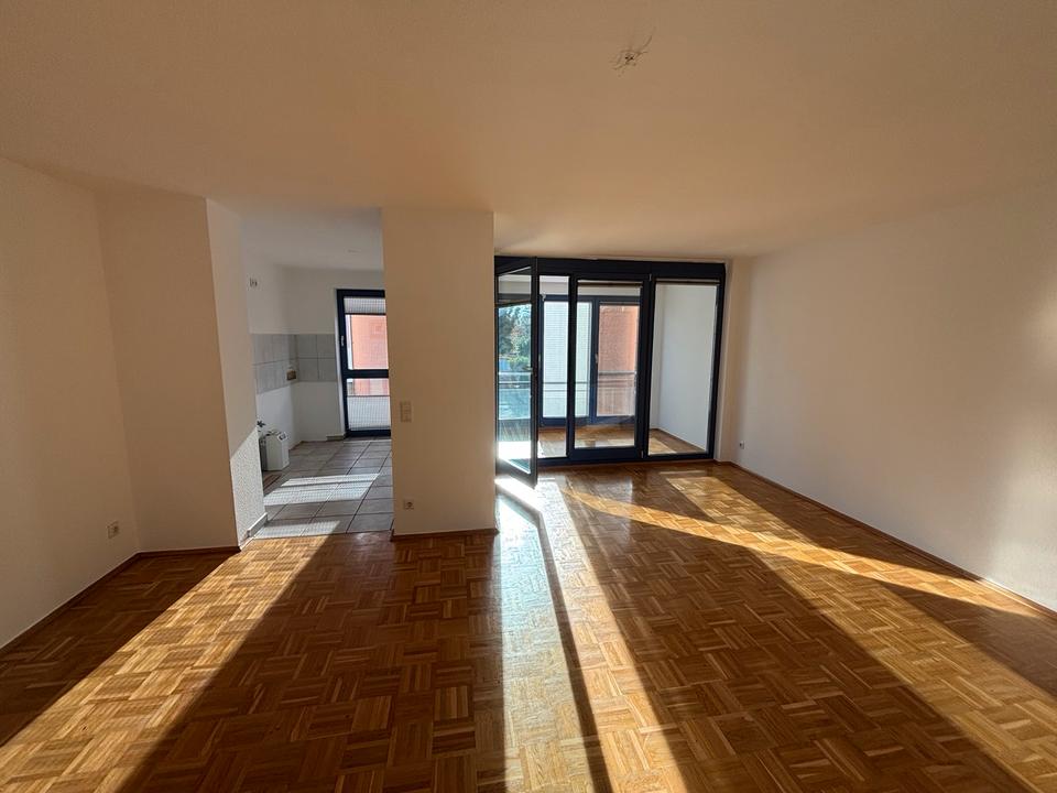 Thumbnail-2-Z.-Whg, Wannenbad, Balkon u. Wintergarten in Solingen Wald