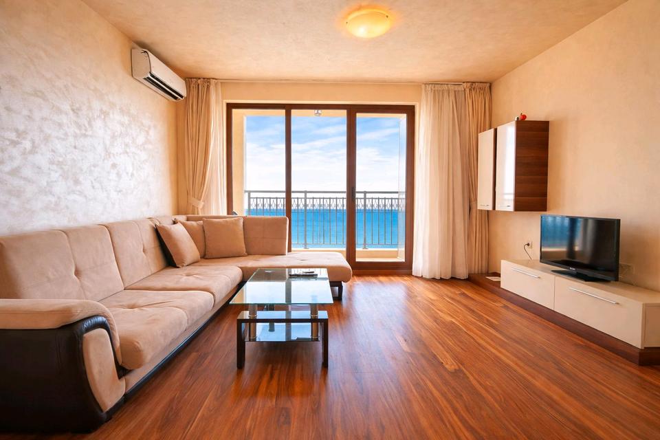 Thumbnail-Zweizimmerwohnung in Varna BULGARIEN erste Meereslinie.