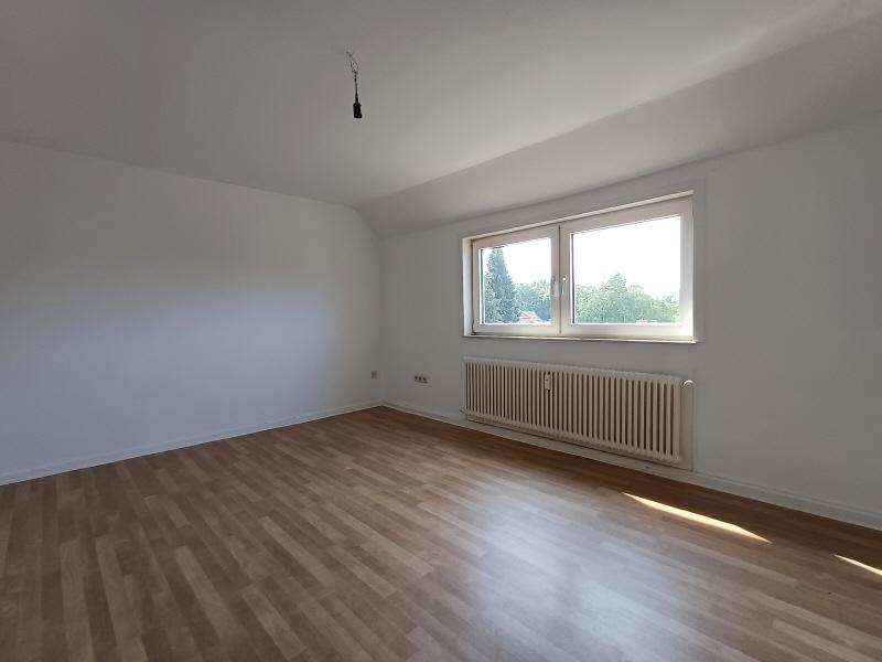 Thumbnail-Günstige Wohnung im Dachgeschoss