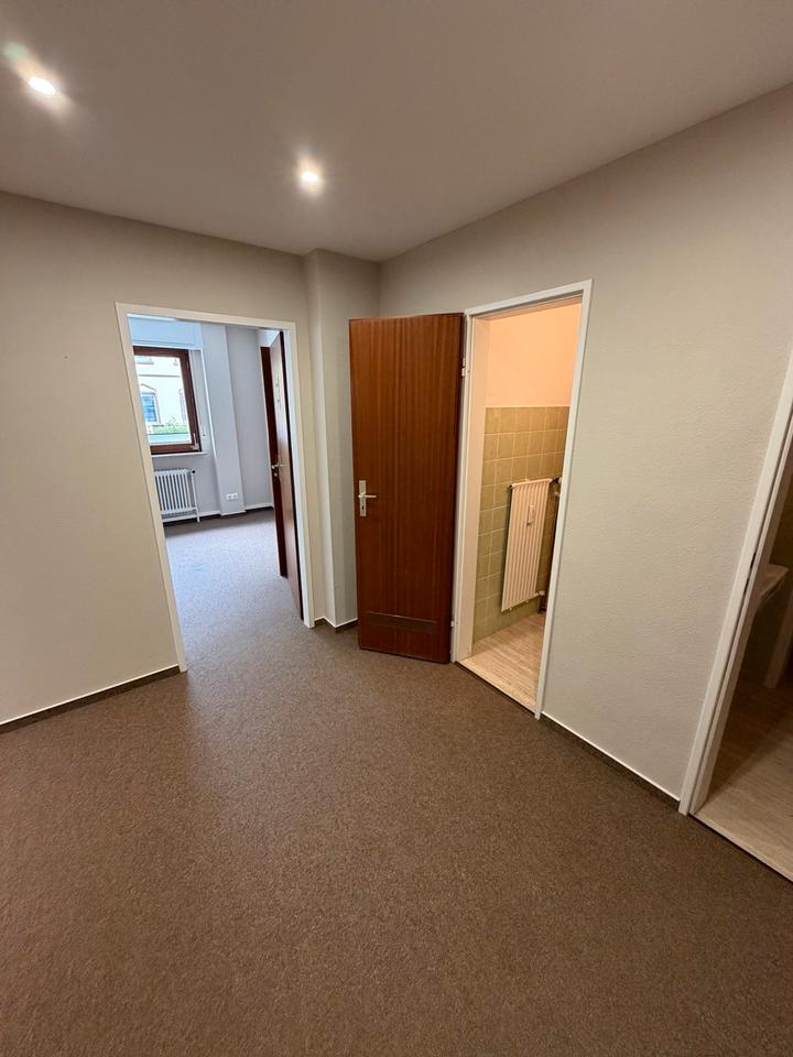 Thumbnail-5 Zimmerwohnung Offenbach am Main für Handwerker oder als Büro