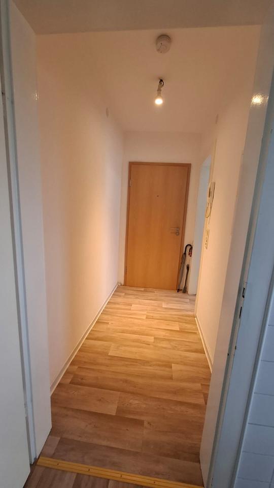 Thumbnail-2-Zimmer-DG-Wohnung in Löhne – zentral gelegen, ab Mai verfügbar