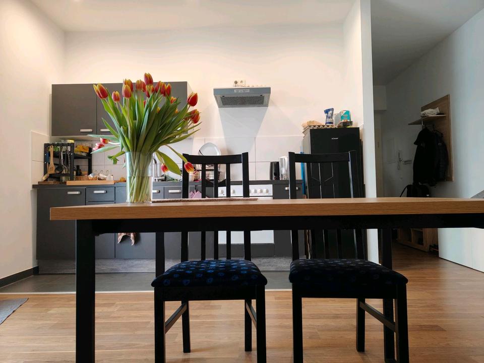 Thumbnail-Helle, ruhige 2-Zimmer Wohnung mit Terrasse- gute Lage