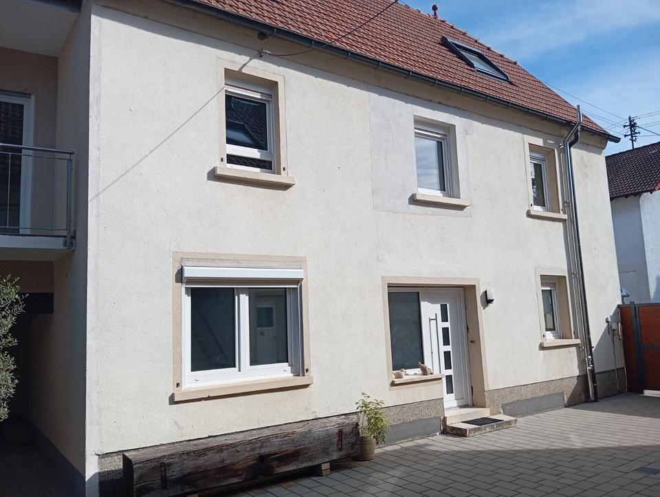 Thumbnail-Zu vermieten: Große Wohnung, komplett saniert