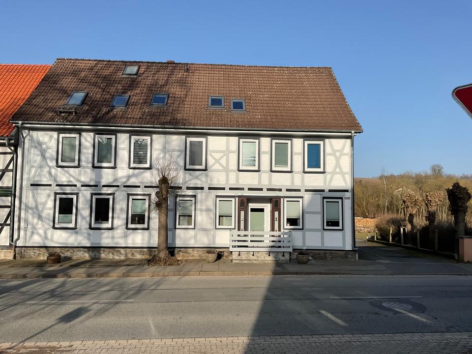 Thumbnail-Mehrfamilienhaus mit 6 Wohnungen auf gr.Grundstück inkl. Bauplatz