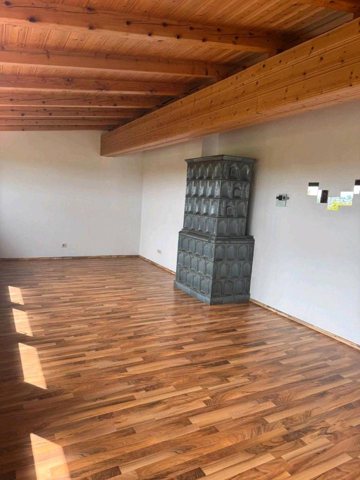 Thumbnail-Dachgeschosswohnung mit eigenem Eingang und Weitblick in Hurthurm