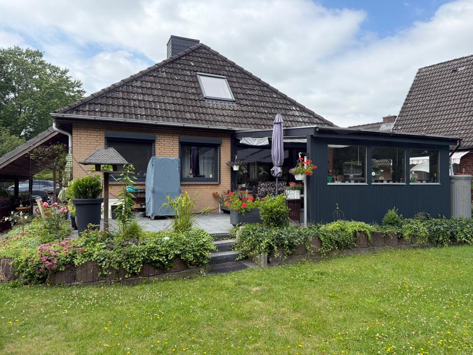 Thumbnail-Schönes freistehendes EFH in Horst mit Garten