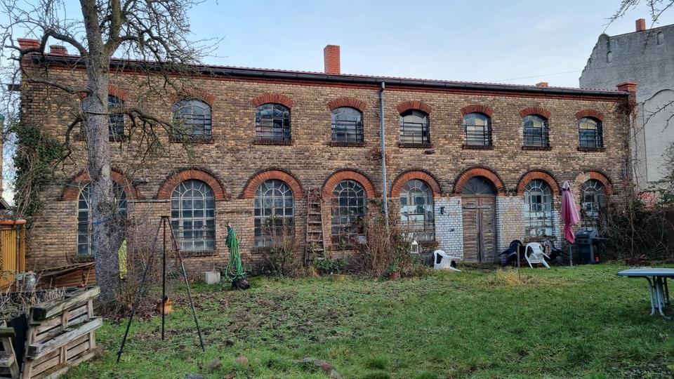 Thumbnail-Mehrfamilienhaus und Einfamilienhaus im Zentrum?