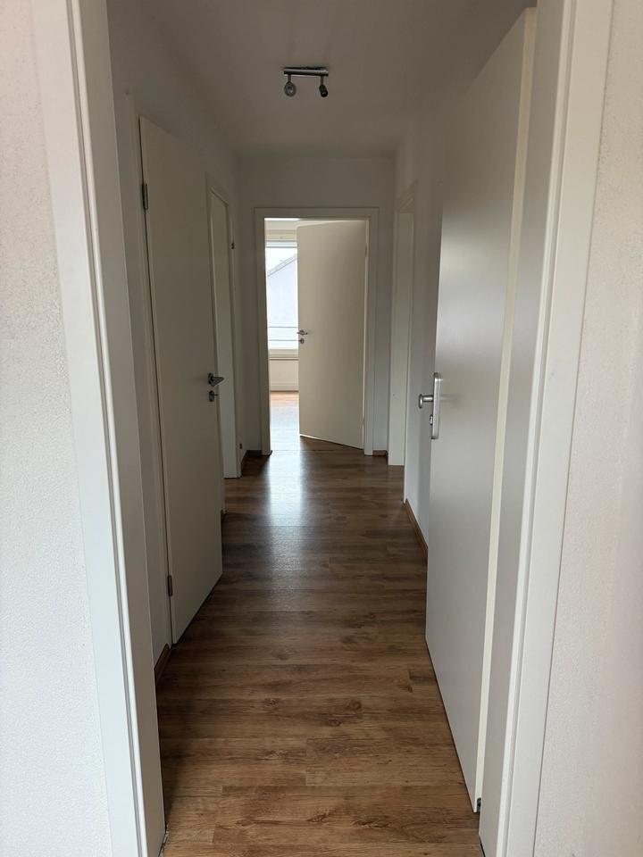 Thumbnail-56qm 3-Zi, DG Wohnung in Schlebusch