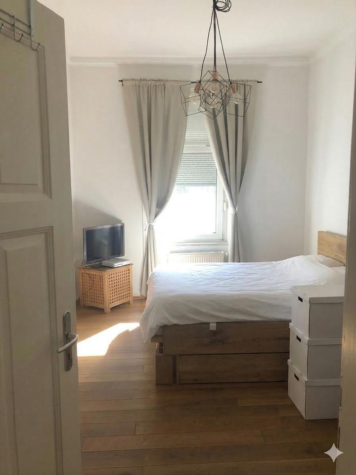 Thumbnail-Schöne 3 Zimmer Wohnung mit Einbauküche im Herzen von Wiesbaden