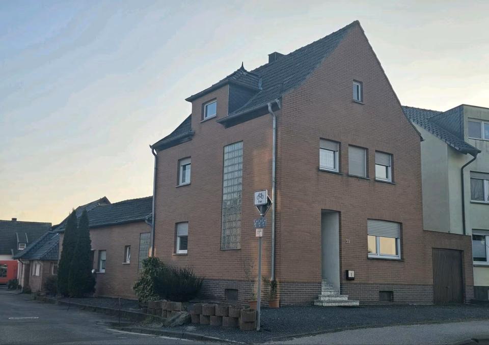 Thumbnail-Verm. EFH mit Einliegerwohnung und Werkstattgarage in HS-Karken