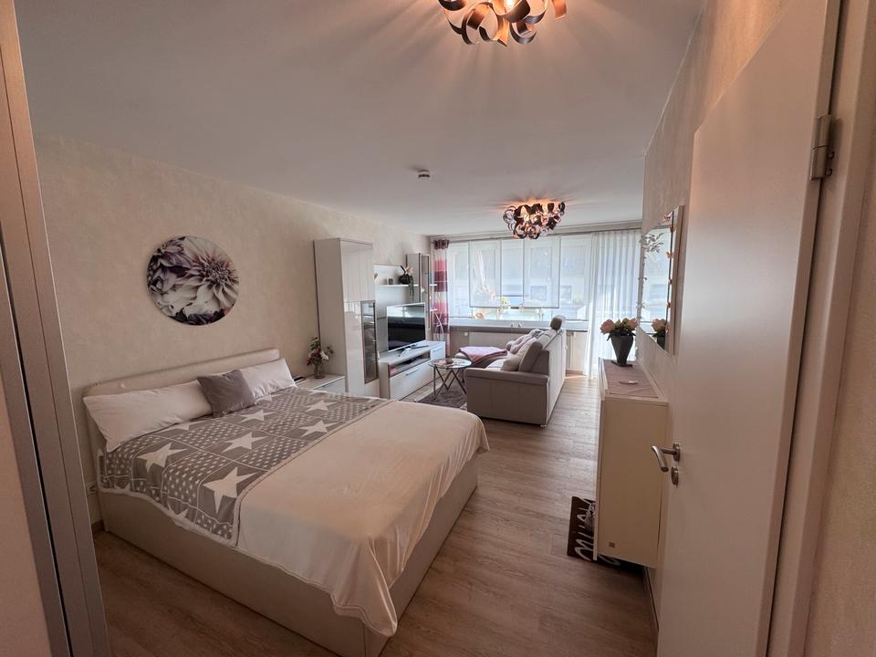 Thumbnail-Helle teilmöblierte 1-Zi-Whg mit Balkon - befristet bis 31.12.26