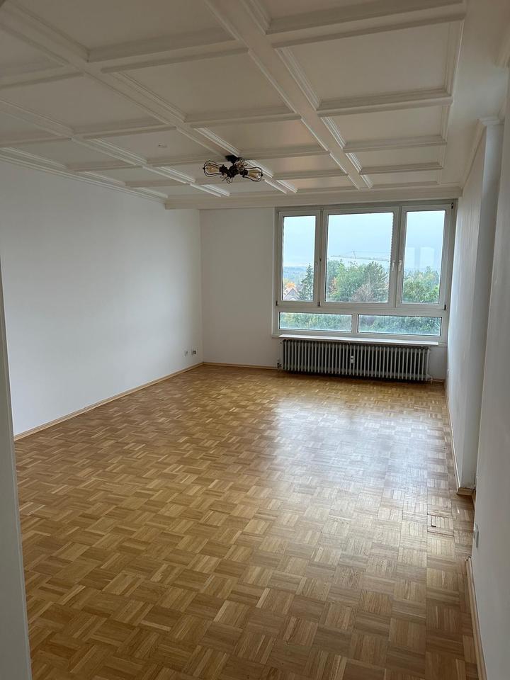 Thumbnail-Gemütliche 2,5 Zimmer Wohnung mit Balkon