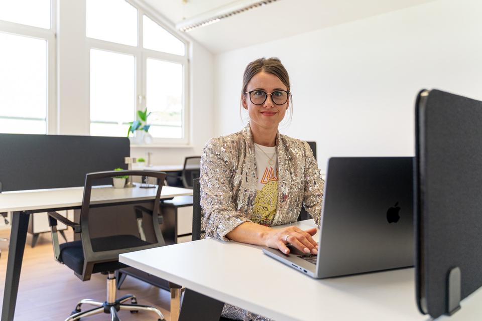 Thumbnail-ANGEBOT Arbeitsplatz in Leverkusen Postweiterleitung & Adresse