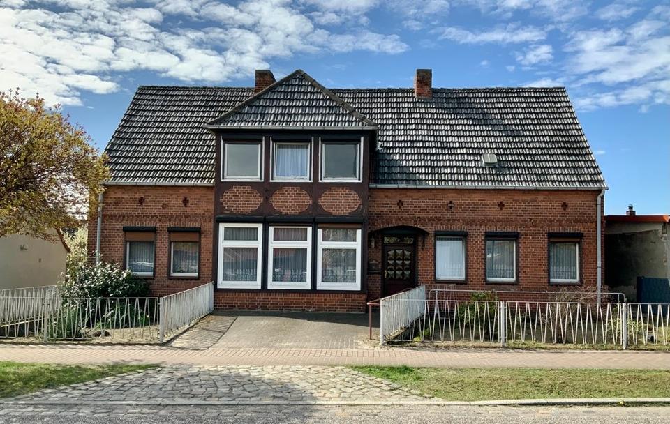 Thumbnail-Einfamilienhaus mit Stall und Scheune