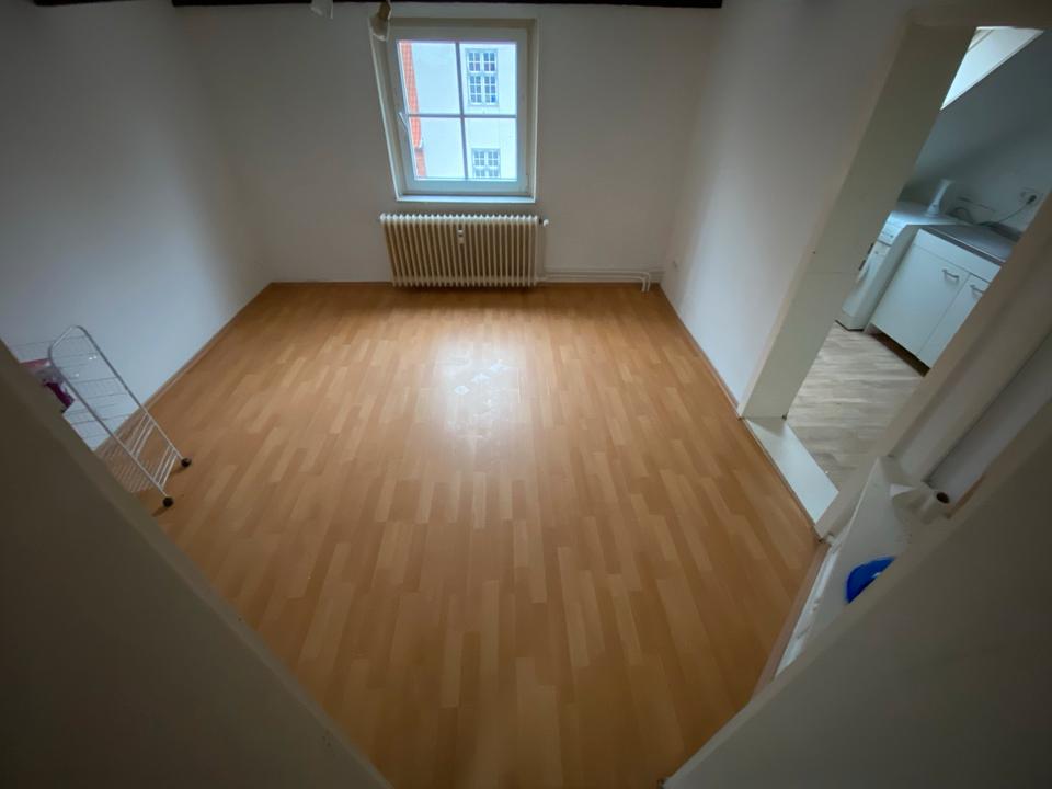 Thumbnail-Ich habe eine 1 Zimmer und eine 1 12 Zimmerwohnung zu vermieten