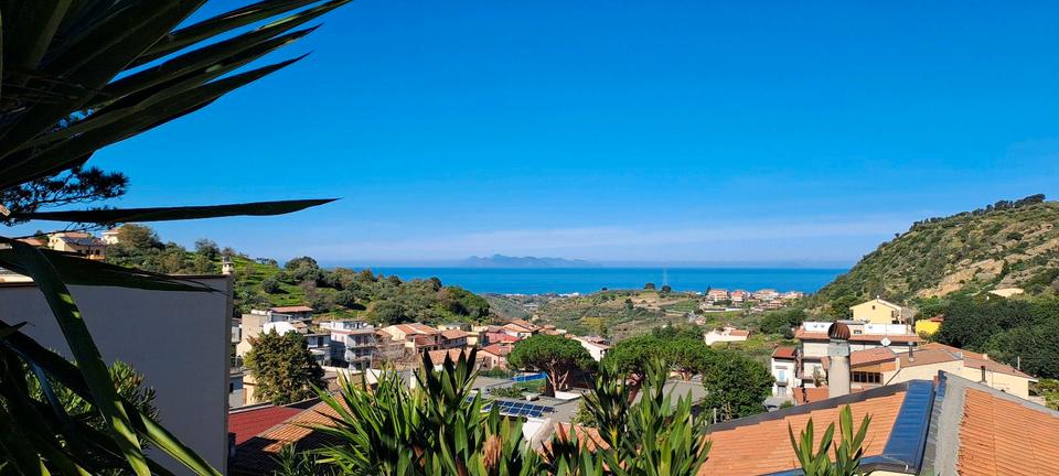 Thumbnail-Günstiges Haus in Nordsizilien für handwerklich Begabte