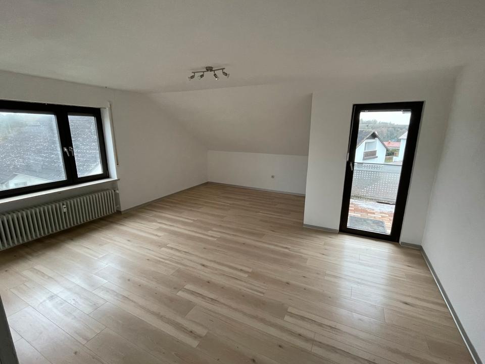 Thumbnail-Großzügige 110 m² Wohnung mit Garten