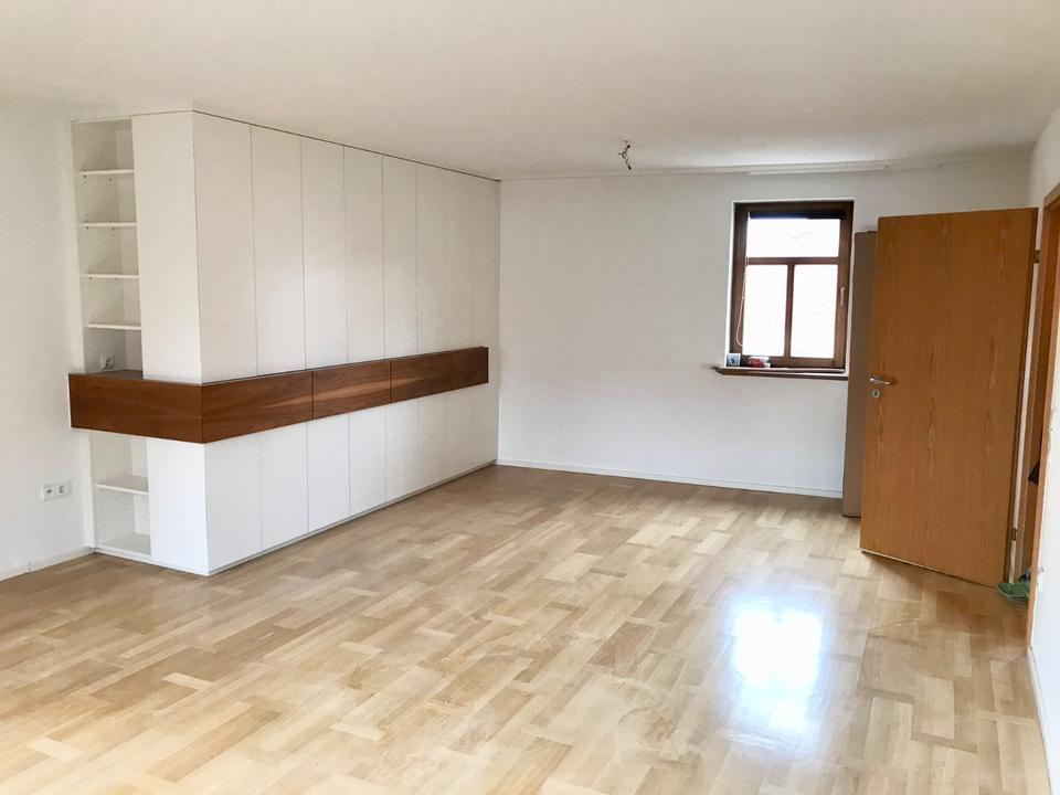 Thumbnail-3 Zimmer Wohnung, Top Lage, Gerolzhofen Stadtmitte, sarniert