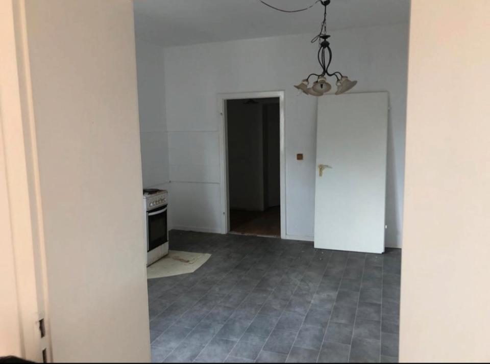 Thumbnail-2 Zimmer+ große Wohnküche in Duisburg-Hochfeld