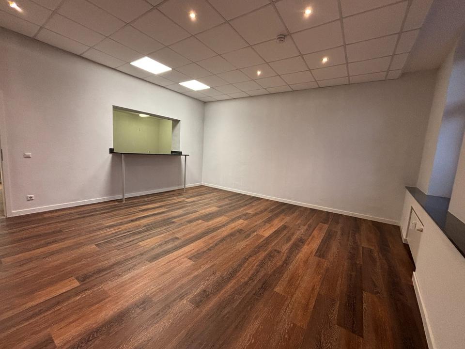 Thumbnail-Helle 135 qm 5-Zimmer-Erdgeschosswohnung mit Terrasse in Premiumlage