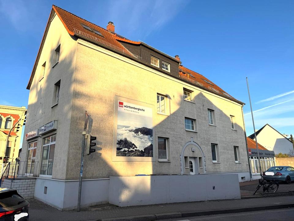 Thumbnail-Klein aber fein - Helle Dachgeschosswohnung mit Einbauküche, in verkehrsgünstiger Lage